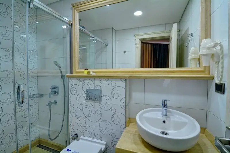 NOVEL HOTEL
