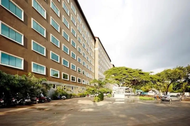 EASE JOMTIEN HOTEL