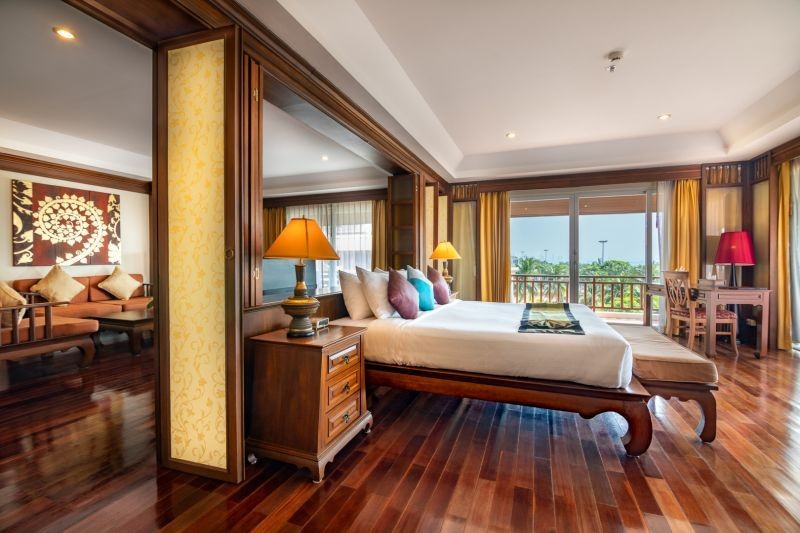 2 bedroom executive suite sea view