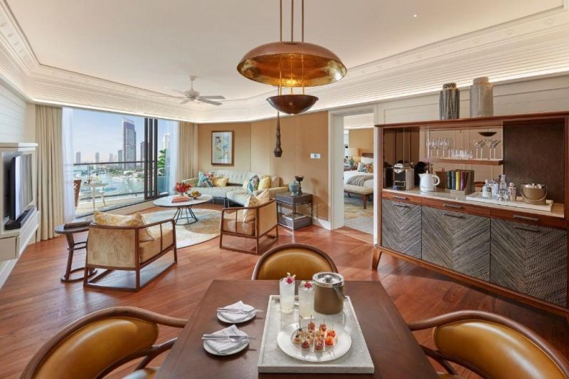 deluxe suite