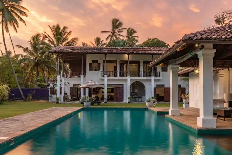 LUXURY VILLA 14