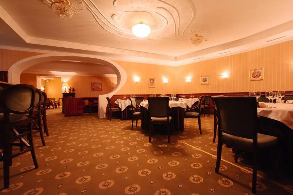 AR NUVO HOTEL