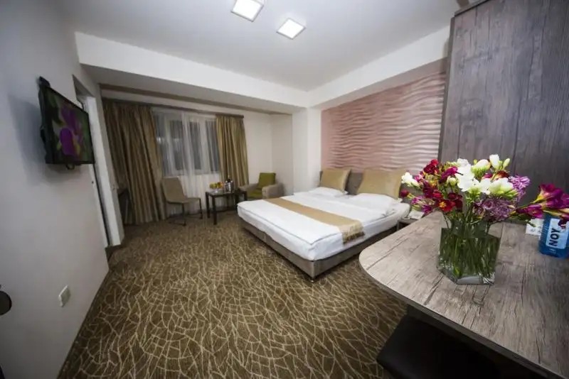 PARK HOTEL