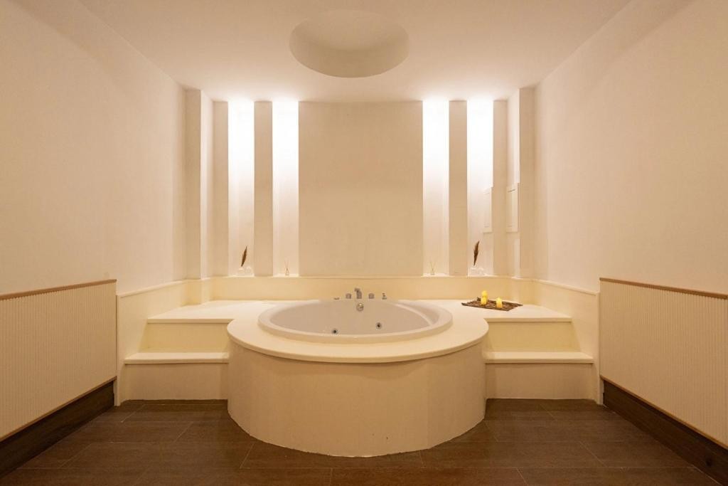 FASHIONTV LUXE RESORT
