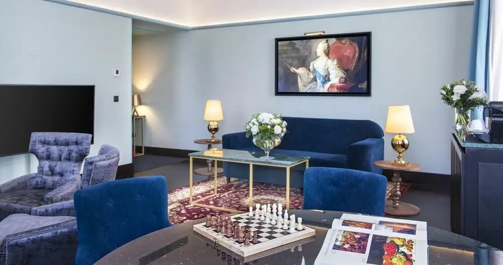 COSMOS SELECTION ST. PETERSBURG NEVSKY ROYAL HOTEL (EX. RADISSON ROYAL)