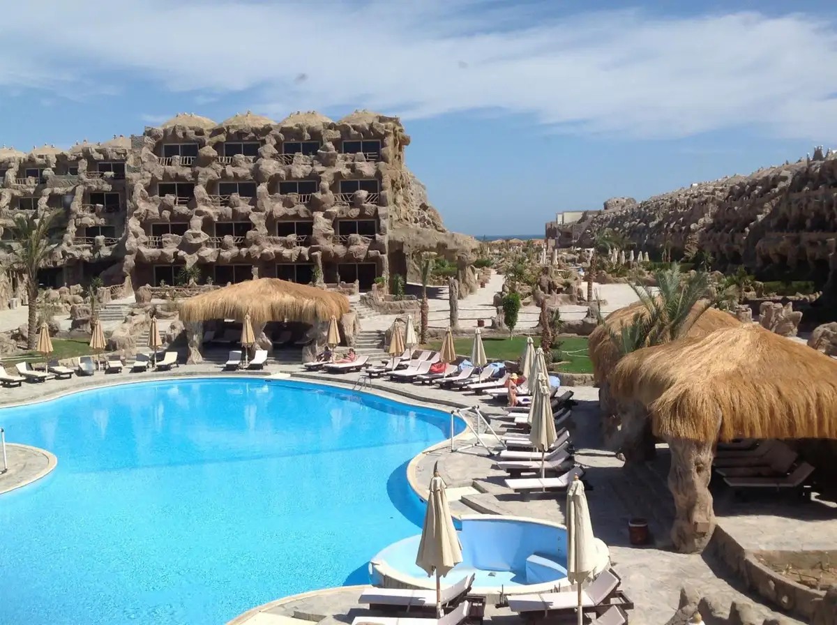 CAVES BEACH RESORT ADULTS ONLY 16+