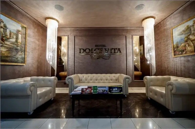 DOLCE VITA (ДОЛЬЧЕ ВИТА)