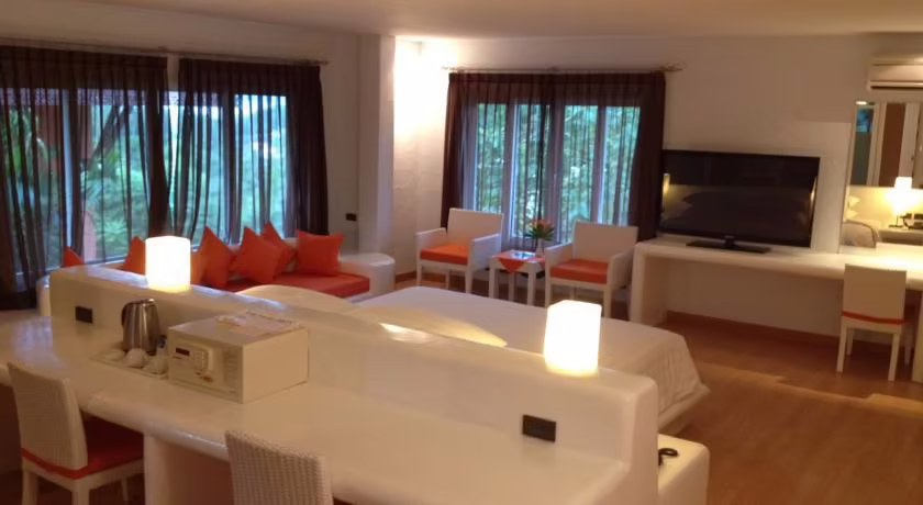 THE CHALET PHUKET BOUTIQUE RESORT