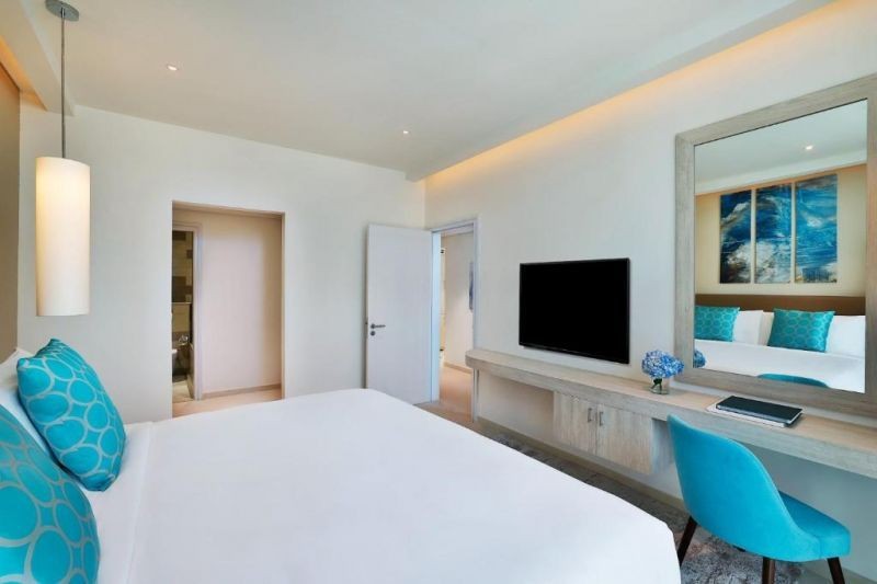 superior 1 bedroom apartment with balcony