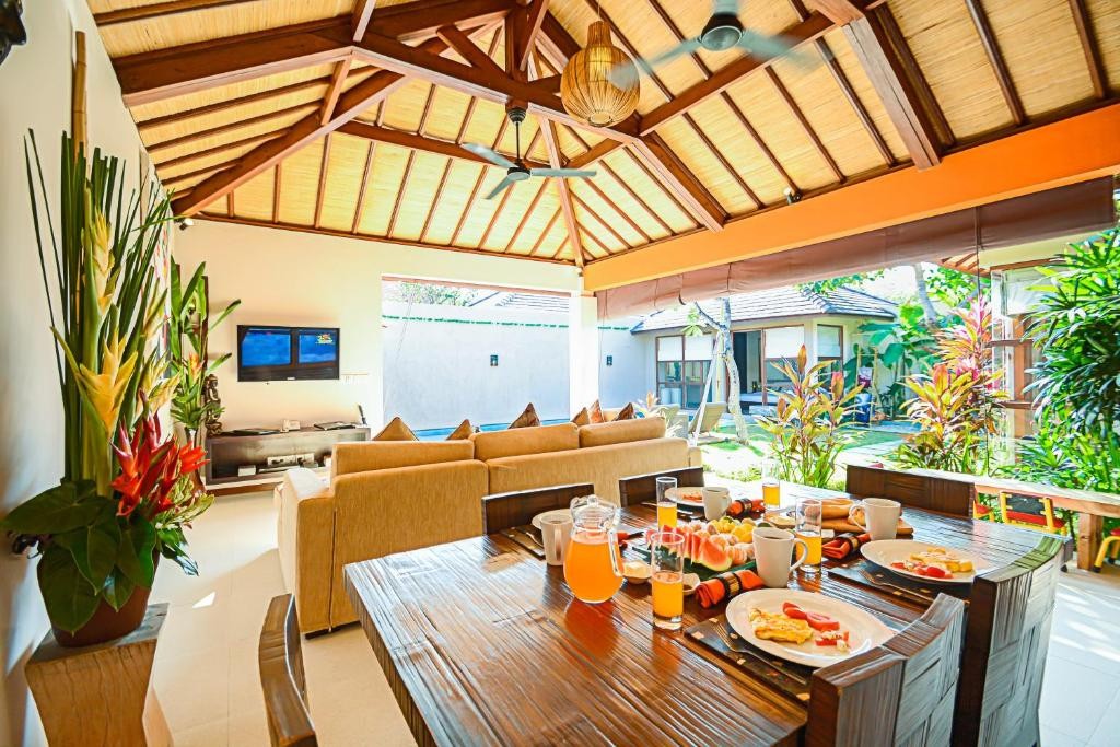 SAMANA VILLAS