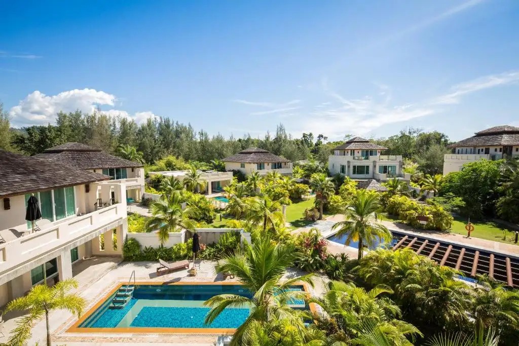 ROBINSON KHAO LAK