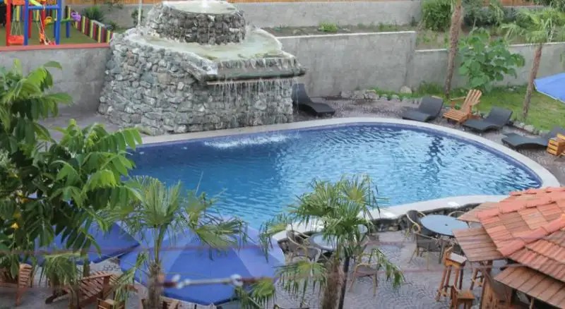 PONTO HOTEL