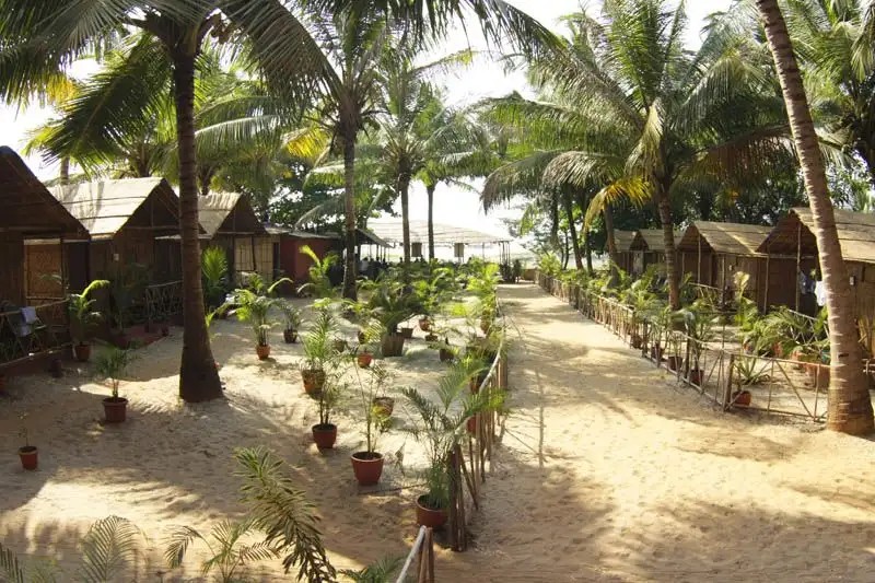 SUNSET RESORT