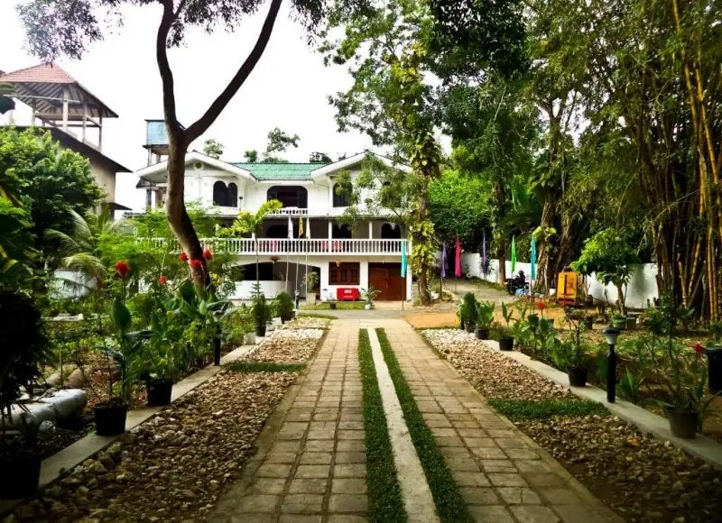 LATHEENA RESORT
