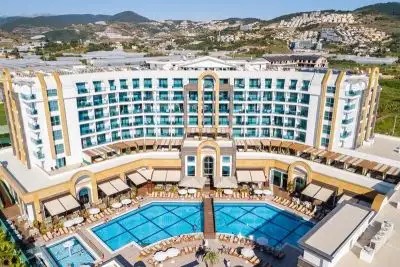 THE LUMOS DELUXE RESORT HOTEL & SPA