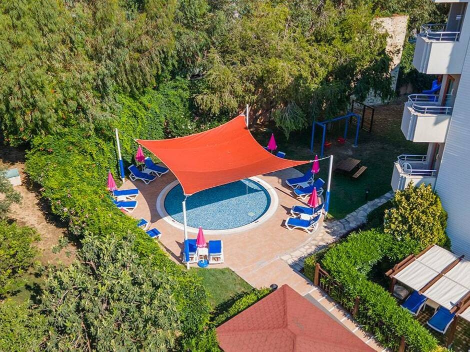 MONACHUS HOTEL & SPA