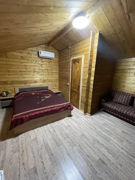 SMALL HOUSE