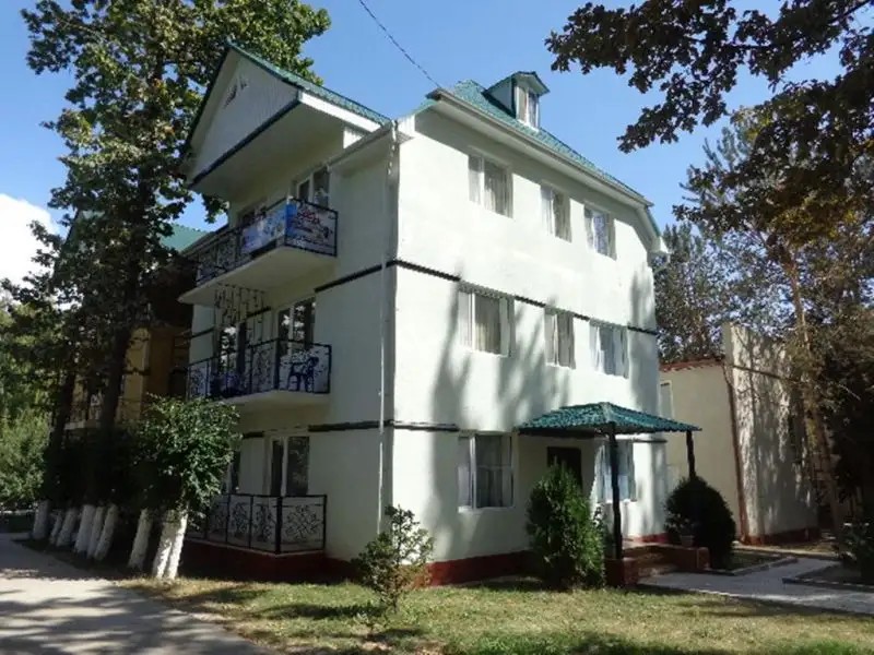 АЛТЫН КУМ