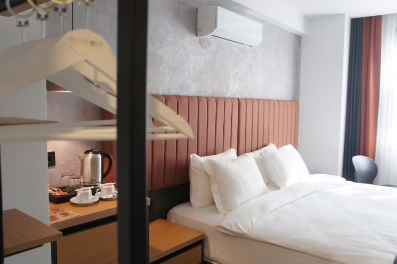 WOYNPOINT HOTEL