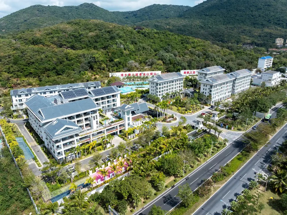 SANYA YALONG BAY 99 RESORT