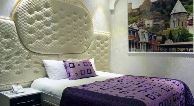 BOUTIQUE HOTEL ELEGANT