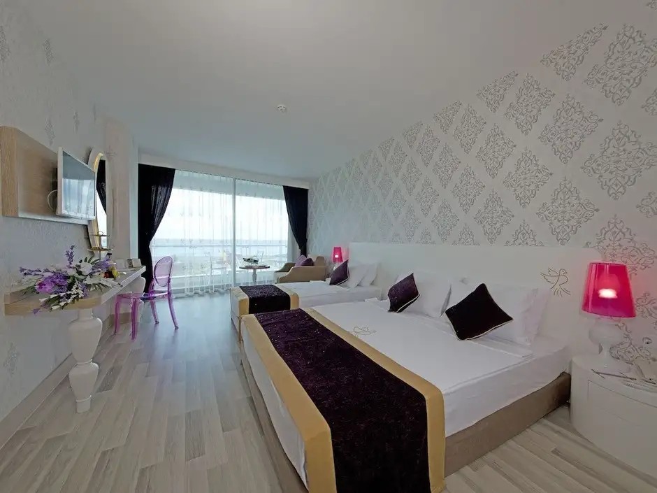 RAYMAR RESORT & AQUA