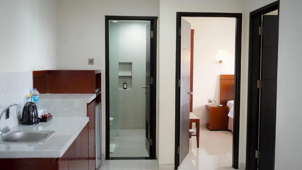 GRAND KUTA HOTEL & RESIDENCE