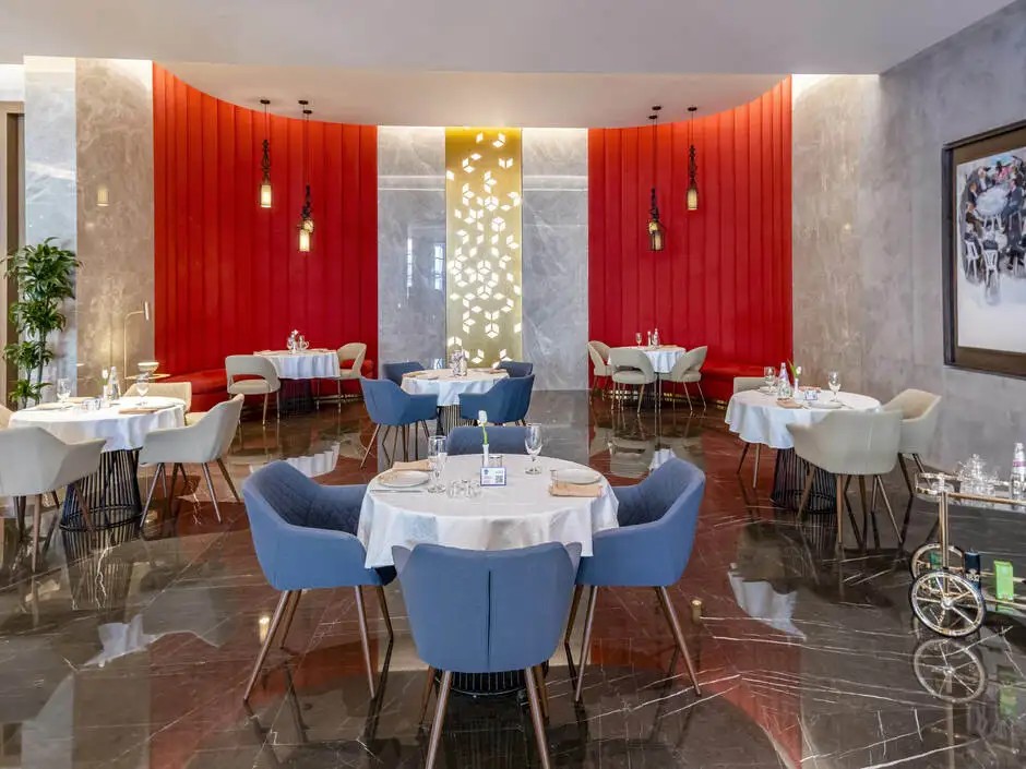 PULLMAN HOTEL SHARJAH