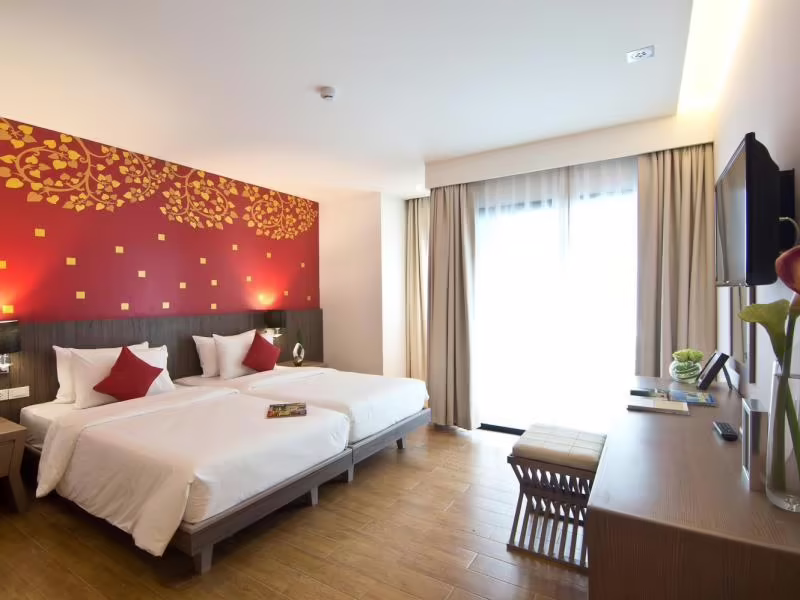 TEVAN JOMTIEN HOTEL