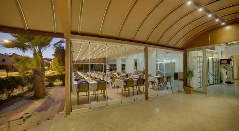 HOTEL MINAY