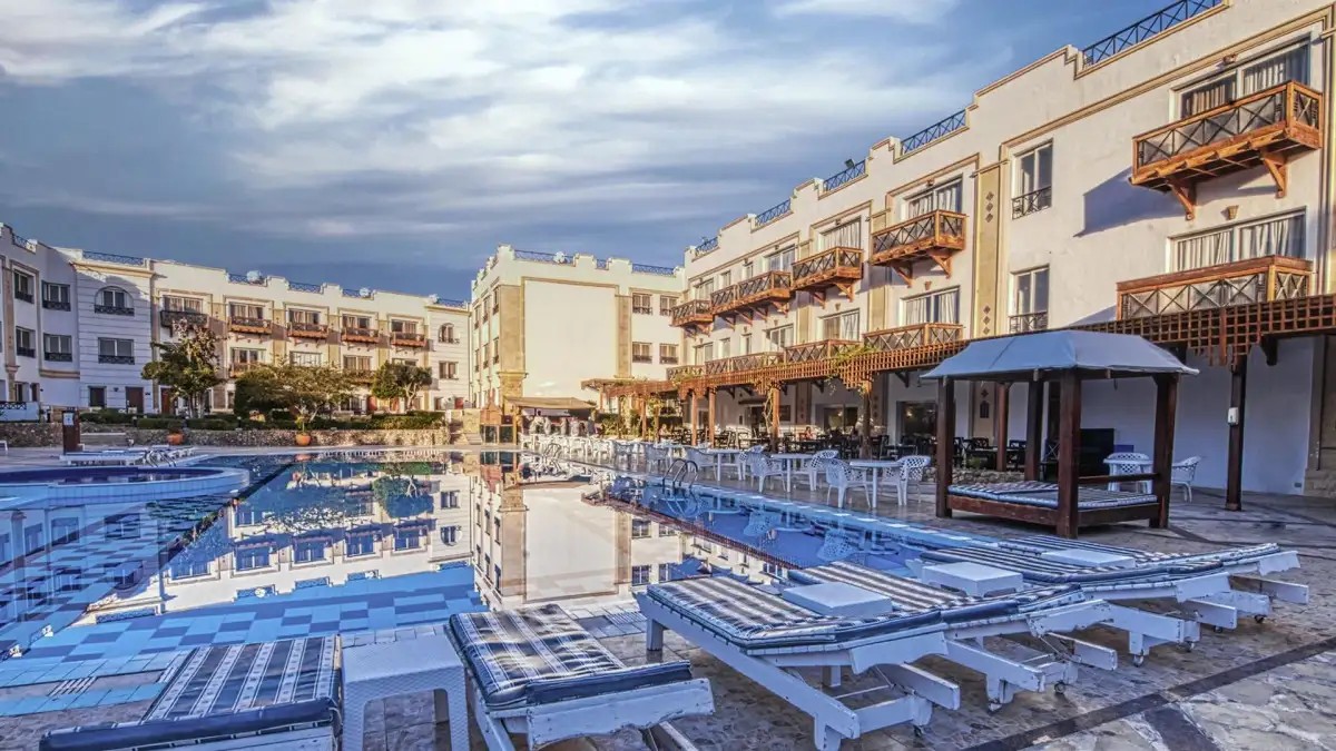FALCON NAAMA STAR