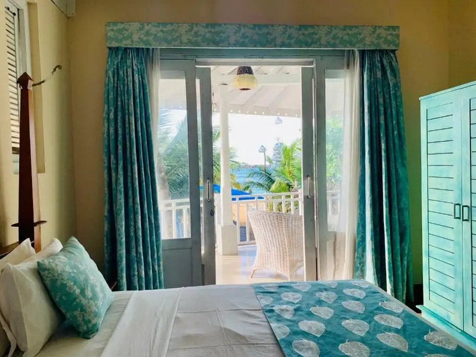 THAPROBAN BEACH HOUSE