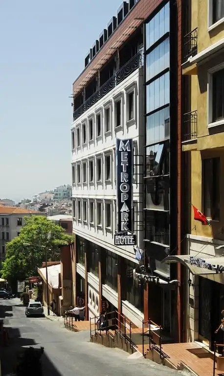 TAKSIM METROPARK