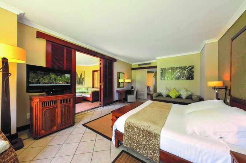 junior suite beach front honeymoon deal
