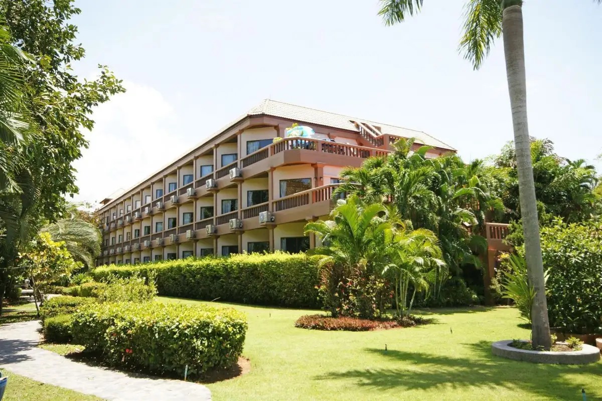 BOTANY BEACH RESORT
