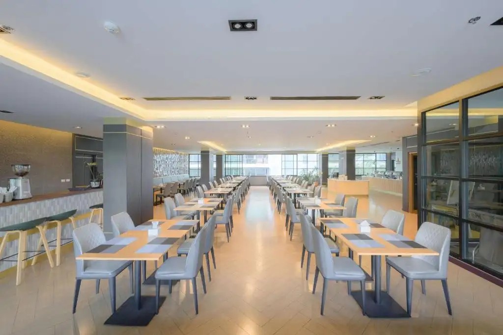 LEWIT HOTEL