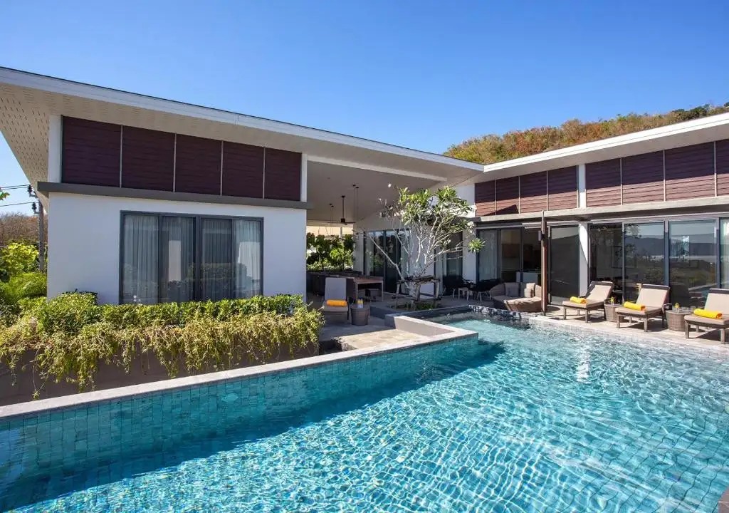 CASABAY LUXURY POOL VILLAS
