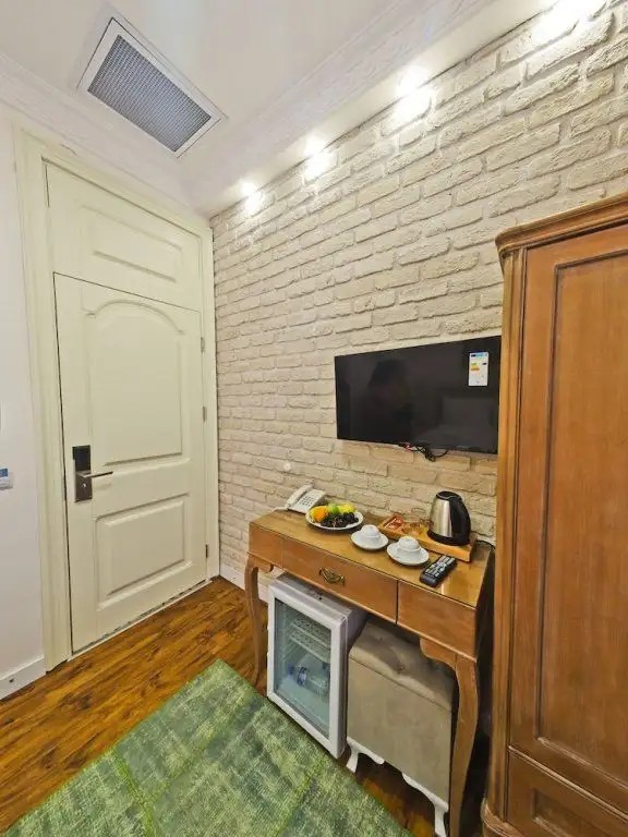 NUSRET BEY HOTEL