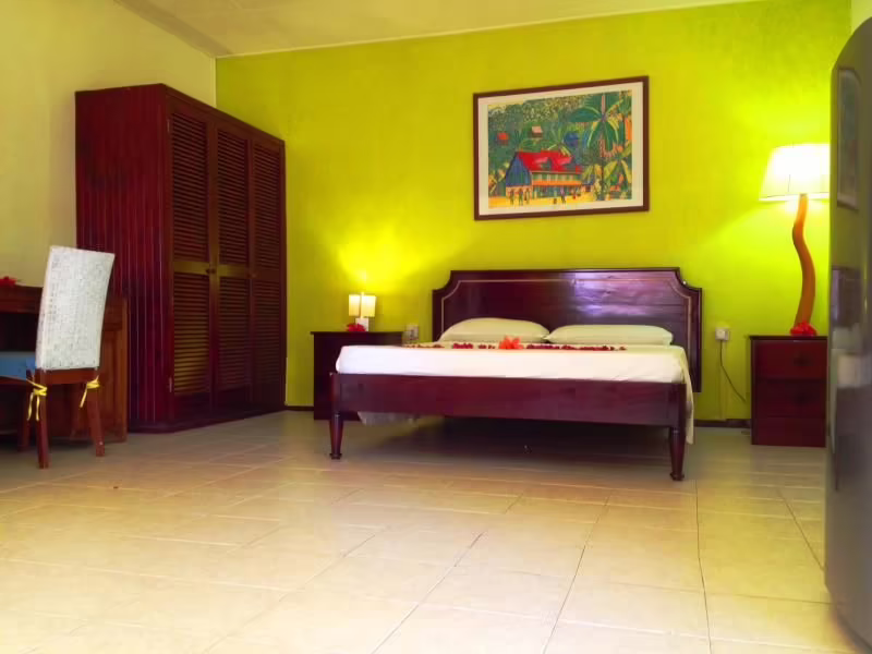 BEAU VALLON BUNGALOWS