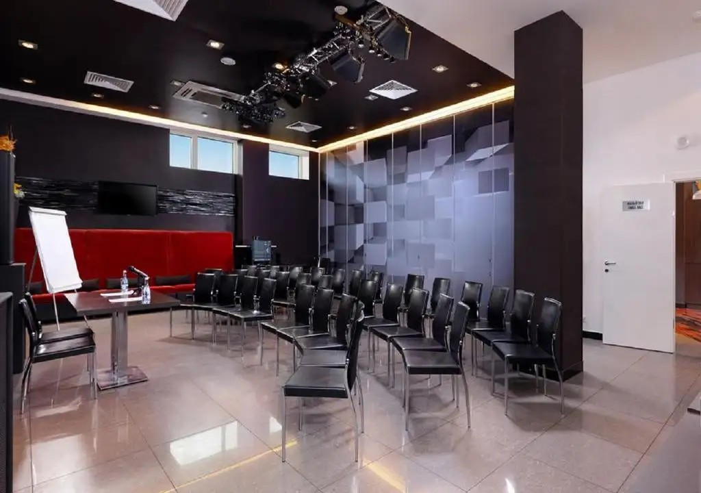 CITY HOTEL SOVA