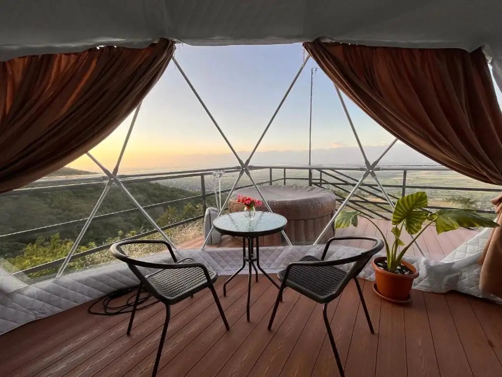 SIGNAGI GLAMPING 