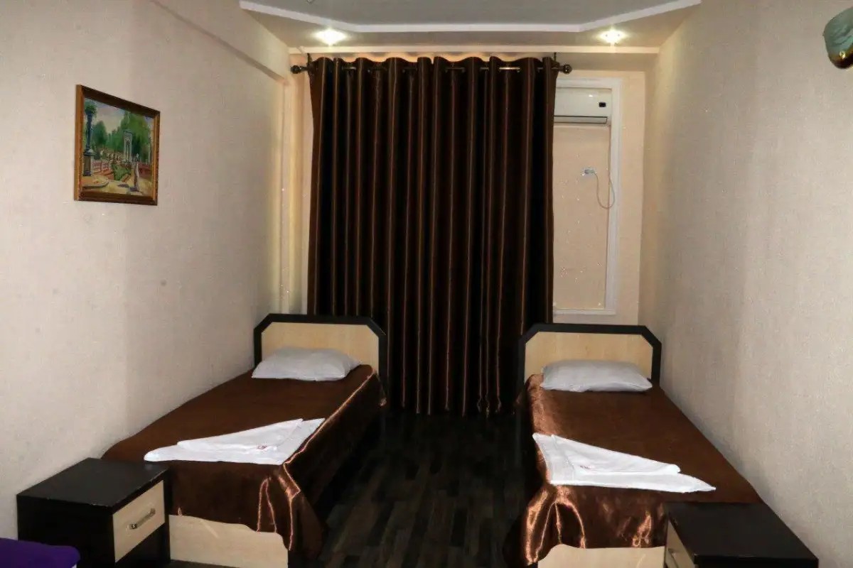 GELIKON HOTEL