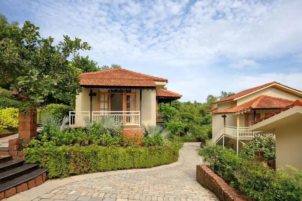 GOLDEN TULIP MANDREM GOA (EX. AMRITARA AURA SPA RETREAT GOA)
