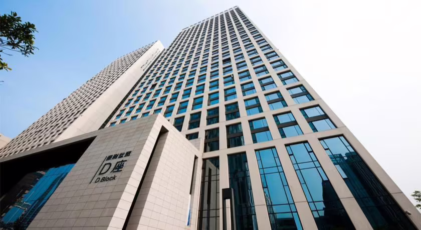 POLY WORLD TRADING CENTER