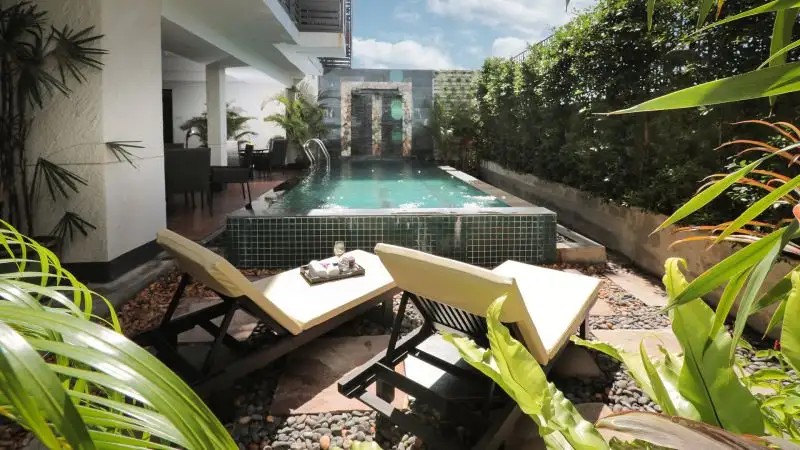 RICH BOUTIQUE HOTEL