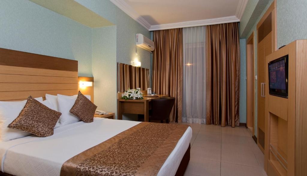 KLEOPATRA REMI (EX. REMI HOTEL)