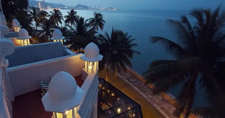 EASTERN & ORIENTAL HOTEL