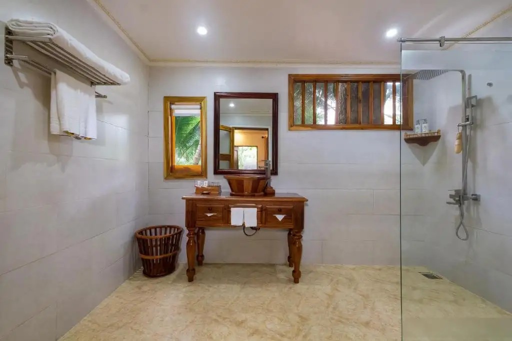 COCO PALM BEACH RESORT & SPA PHU QUOC