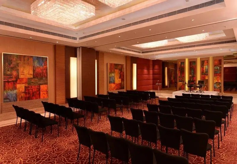 GOLDEN TULIP GURGAON UDYOG VIHAR