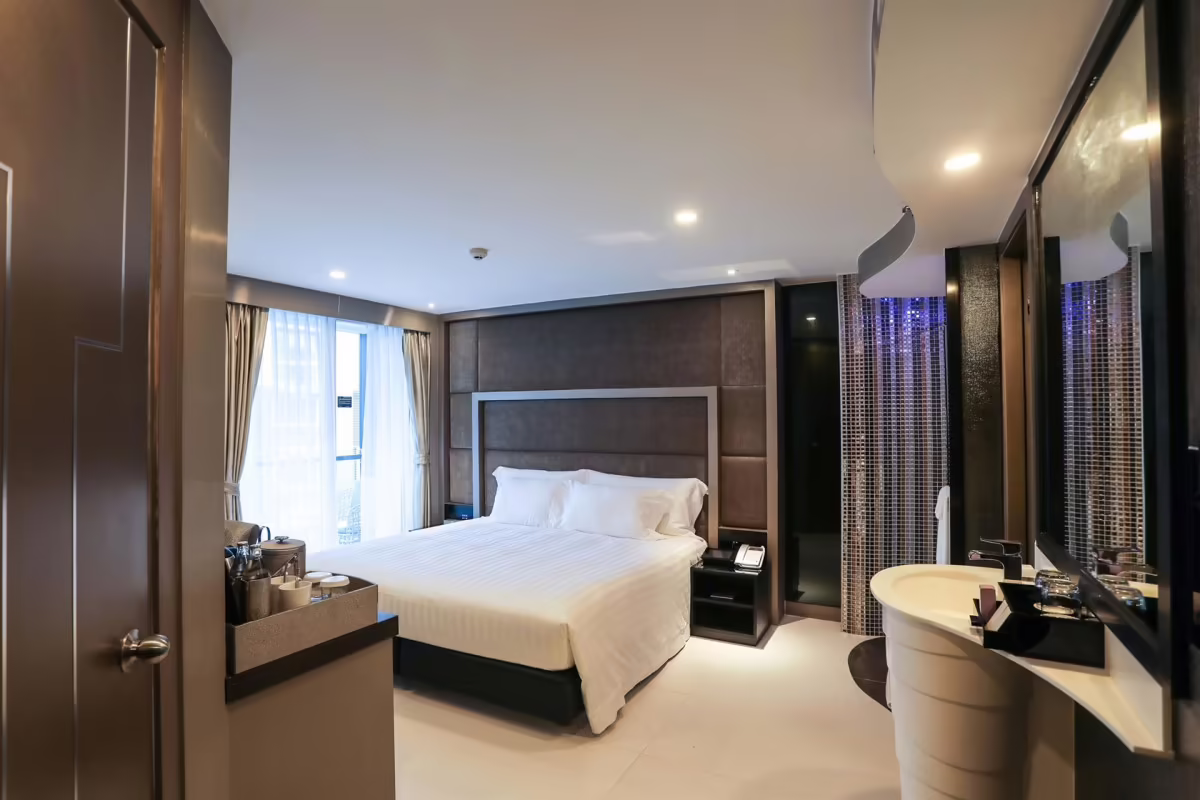 AZURE HOTEL PATTAYA (EX. CENTARA AZURE HOTEL PATTAYA)